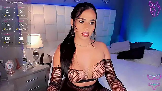 Snapshot of Franciis_4u chatting on October 8, 7:43 am Franciis 4u online show from October 8, 7:43 am