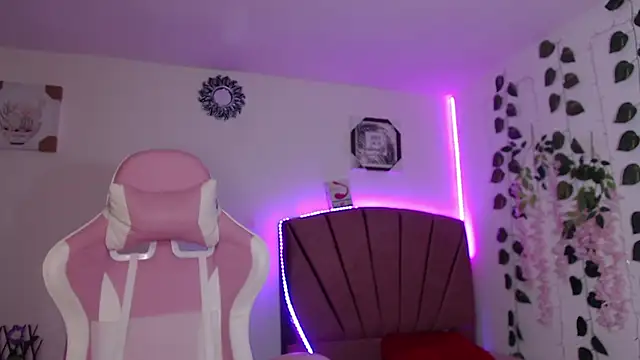 GabyVandriel online show from December 6, 12:51 am