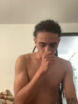 JovenDesobediente online show from November 17, 6:12 pm