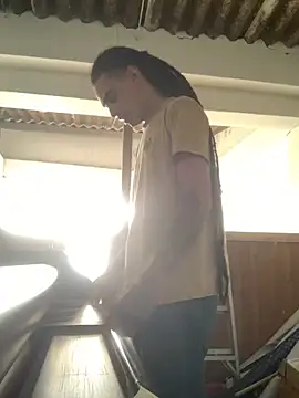 JovenDesobediente online show from November 4, 7:50 pm