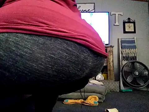 Snapshot of missthickness35_Pika chatting on October 22, 7:30 am missthickness35 Pika online show from October 22, 7:30 am