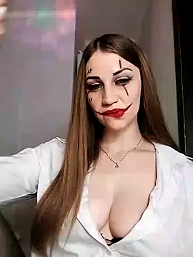 Verka199 online show from October 31, 7:10 pm