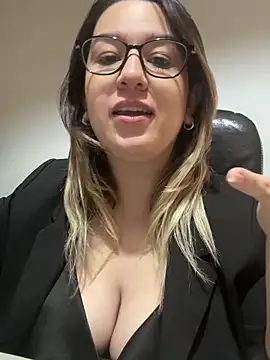 amooraaamoon online show from January 7, 12:54 pm