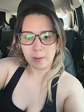 amooraaamoon online show from November 10, 11:48 am