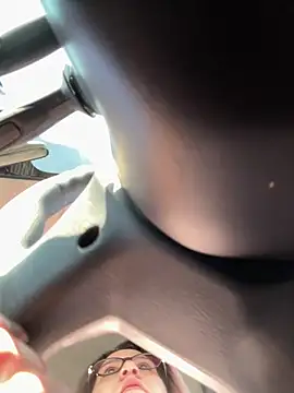 amooraaamoon online show from November 8, 11:58 am