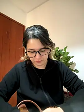 amooraaamoon online show from October 24, 12:37 pm