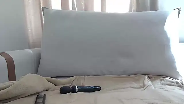 amooraaamoon online show from September 13, 1:44 pm