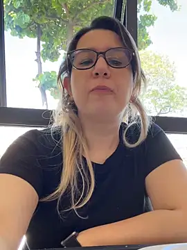 amooraaamoon online show from September 29, 12:44 pm