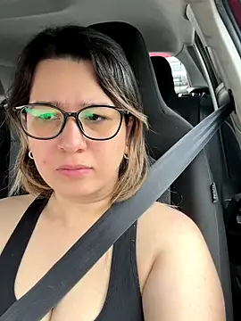 amooraaamoon online show from November 28, 2:06 pm