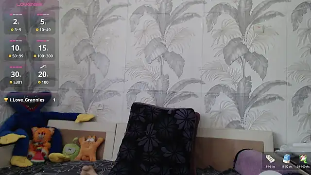 CamDiva113 online show from May 22, 10:46 am