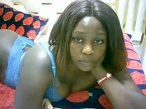 Snapshot of Shy_jot chatting on February 1, 1:30 pm Shy jot online show from February 1, 1:30 pm