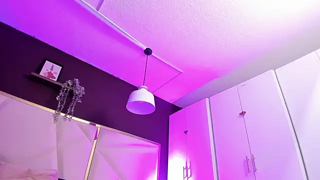 April bowie online show from February 5, 11:50 am