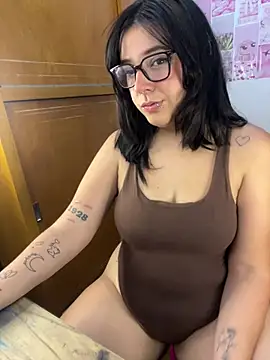 agoosvokk online show from March 1, 9:15 pm