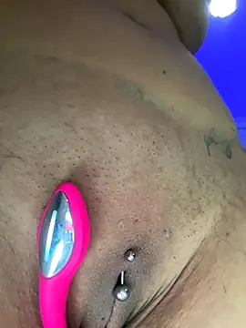 AbbyFtLuna online show from December 1, 10:32 pm