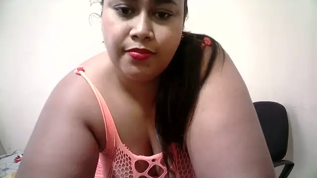 Snapshot of abril_sexy04 chatting on October 18, 2:08 pm abril sexy04 online show from October 18, 2:08 pm