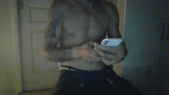 Snapshot of vinzz49 chatting on September 12, 2:44 am vinzz49 online show from September 12, 2:44 am