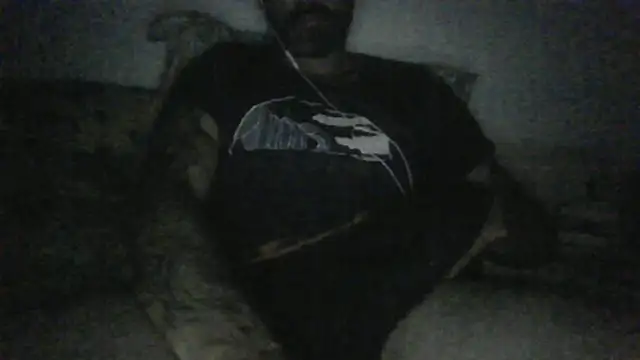 Snapshot of vinzz49 chatting on October 8, 5:42 am vinzz49 online show from October 8, 5:42 am