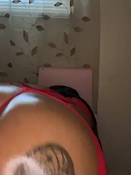 rayemillian online show from April 5, 9:32 pm