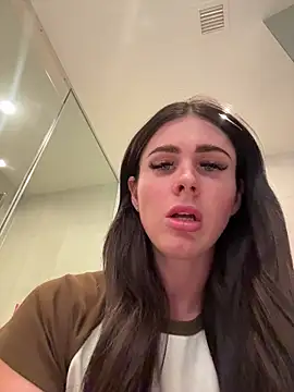 aus queen online show from February 21, 1:29 am