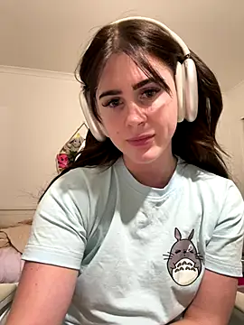 Snapshot of aus_queen chatting on October 30, 3:53 pm aus queen online show from October 30, 3:53 pm