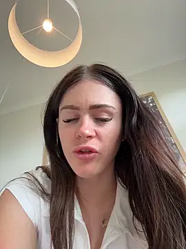 aus queen online show from March 23, 10:53 pm