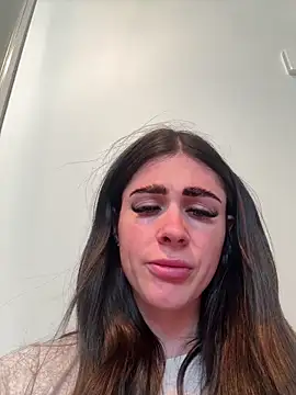 aus queen online show from February 13, 10:21 pm