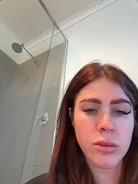 Snapshot of aus_queen chatting on December 2, 10:55 pm aus queen online show from December 2, 10:55 pm