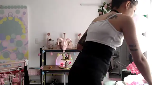 Hellen dumont online show from April 12, 7:06 pm