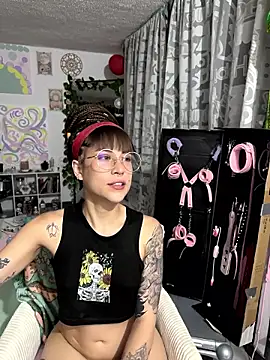 Hellen dumont online show from July 18, 2:20 am