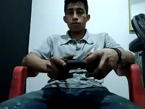 Snapshot of Flaquito_pitudo chatting on March 1, 1:22 am Flaquito pitudo online show from March 1, 1:22 am
