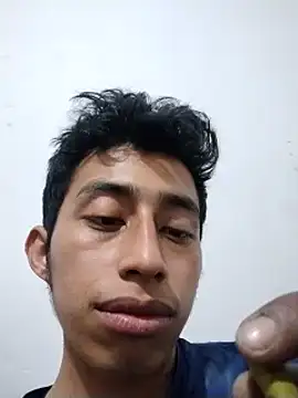 Snapshot of Flaquito_pitudo chatting on January 18, 3:20 am Flaquito pitudo online show from January 18, 3:20 am