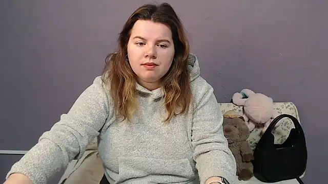 so shy online show from January 8, 7:36 am