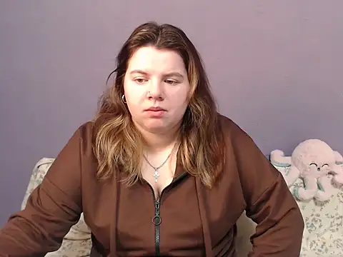 Snapshot of so_shy chatting on December 2, 7:32 am so shy online show from December 2, 7:32 am