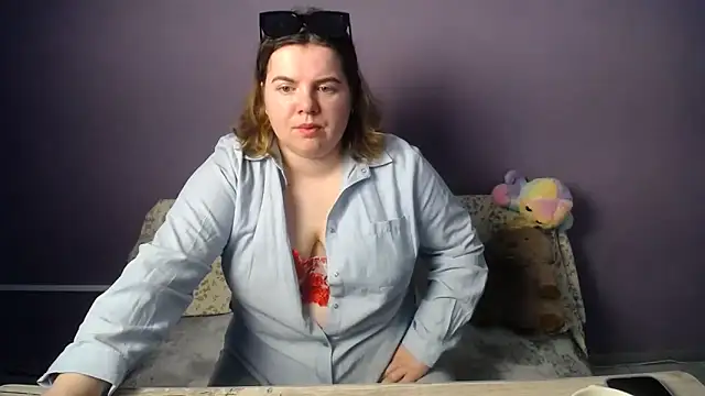 so shy online show from June 5, 6:18 am