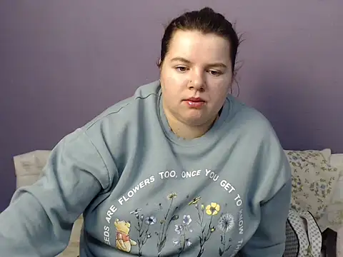 Snapshot of so_shy chatting on November 13, 7:34 am so shy online show from November 13, 7:34 am