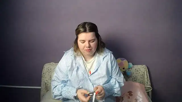 so shy online show from March 24, 6:35 am