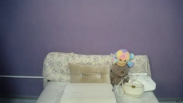 so shy online show from March 30, 6:04 am