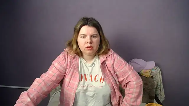 so shy online show from May 7, 6:28 am