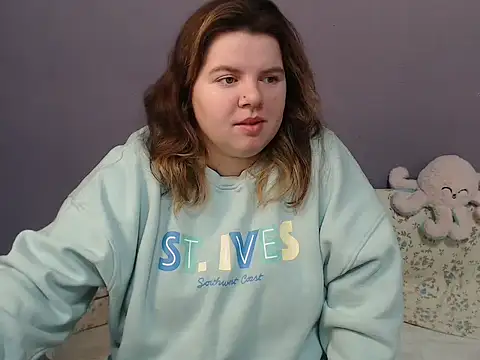 Snapshot of so_shy chatting on November 27, 7:53 am so shy online show from November 27, 7:53 am