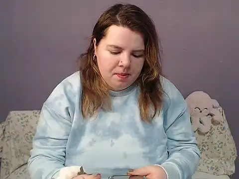 Snapshot of so_shy chatting on November 29, 7:30 am so shy online show from November 29, 7:30 am