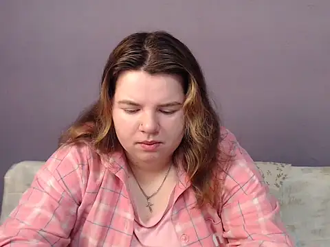 Snapshot of so_shy chatting on November 10, 7:24 am so shy online show from November 10, 7:24 am