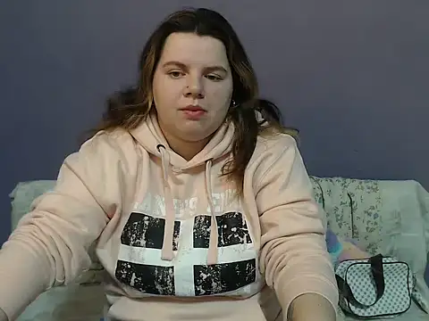 Snapshot of so_shy chatting on November 21, 7:51 am so shy online show from November 21, 7:51 am