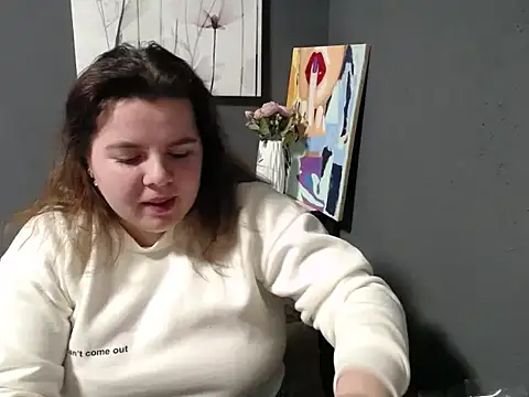 Snapshot of so_shy chatting on March 22, 10:28 am so shy online show from March 22, 10:28 am