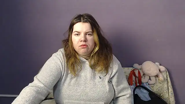 so shy online show from February 7, 7:16 am