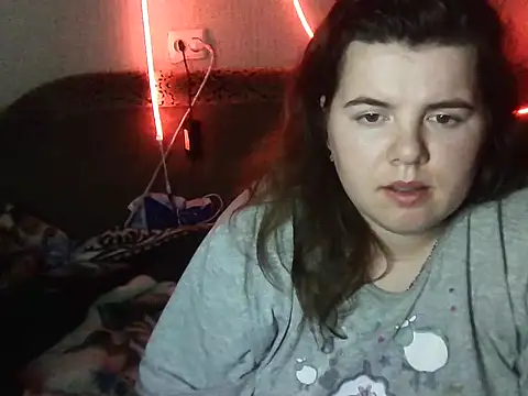 Snapshot of so_shy chatting on September 27, 6:47 pm so shy online show from September 27, 6:47 pm