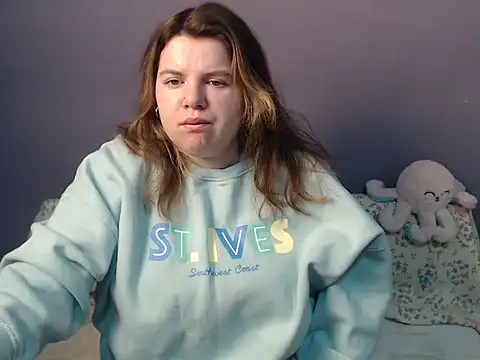 Snapshot of so_shy chatting on November 30, 7:20 am so shy online show from November 30, 7:20 am