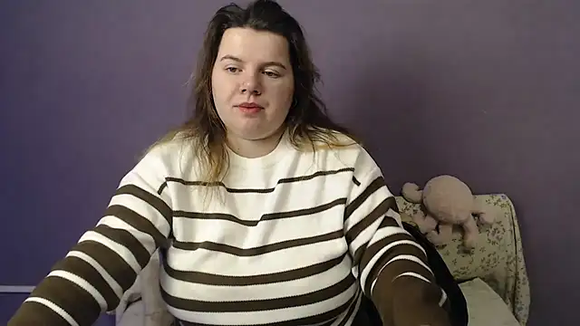 so shy online show from January 16, 7:45 am