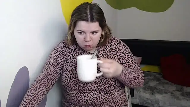 so shy online show from March 28, 7:09 am