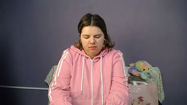 so shy online show from May 3, 7:02 am
