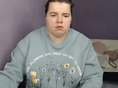 Snapshot of so_shy chatting on September 28, 6:53 am so shy online show from September 28, 6:53 am